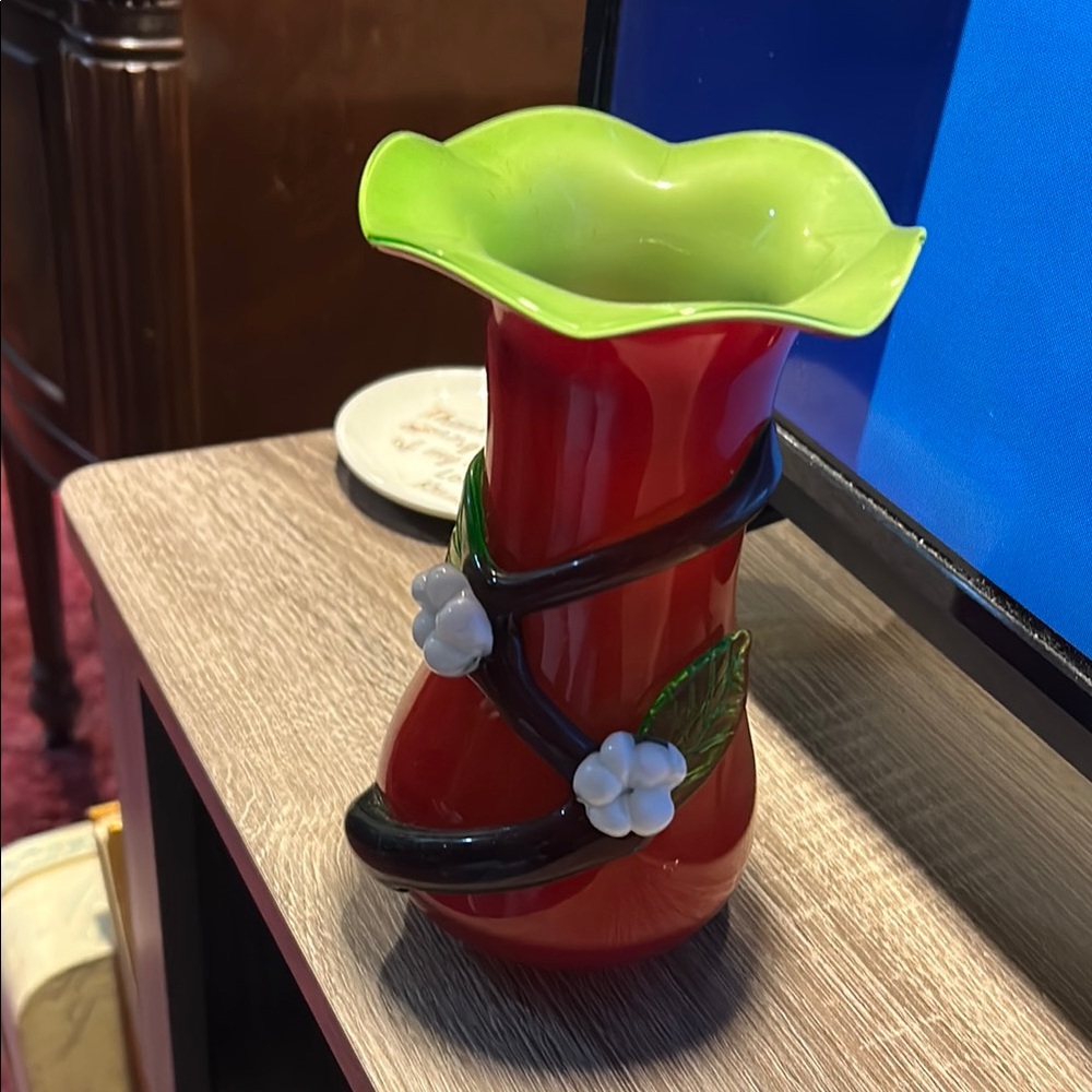 Vibrant Red and Green Modern Accent Vase tiny nic on rim